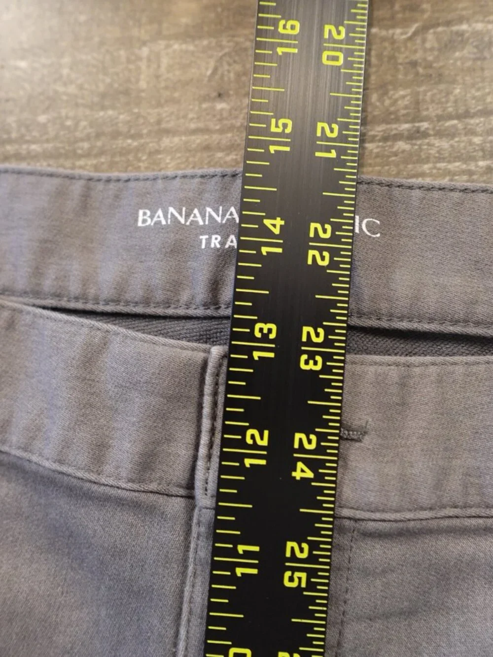Banana Republic Traveler Athletic Tapered Jeans Men’s 38x32 Smoke‎ Gray